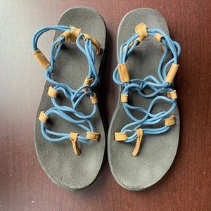 Teva Voya Infinity Sandals - Women’s
